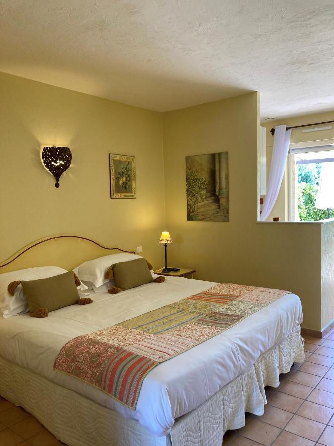 La Residence Du Moulin Tourrettes-sur-Loup Kamer foto